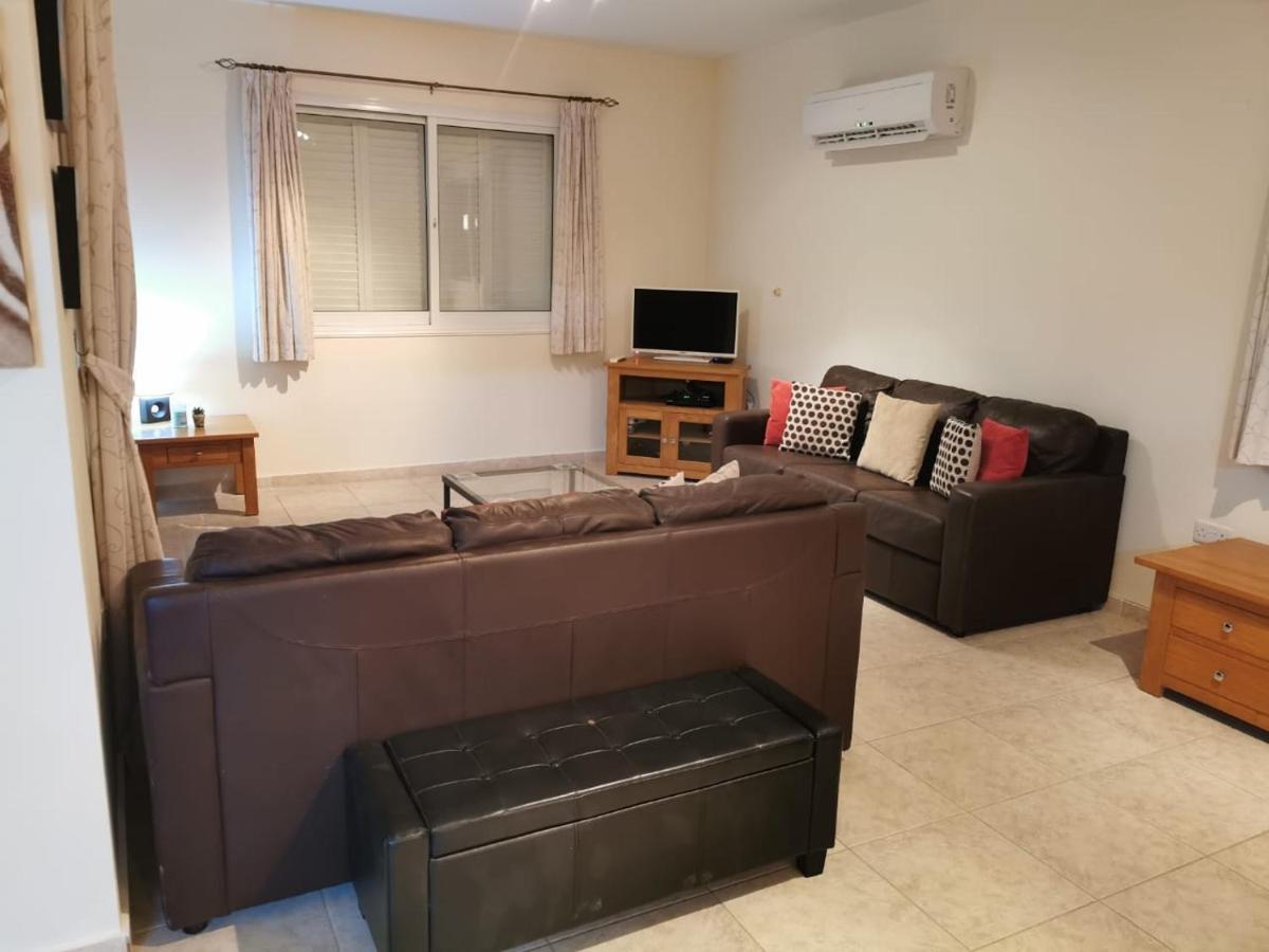 Villa Vista Пафос Екстер'єр фото