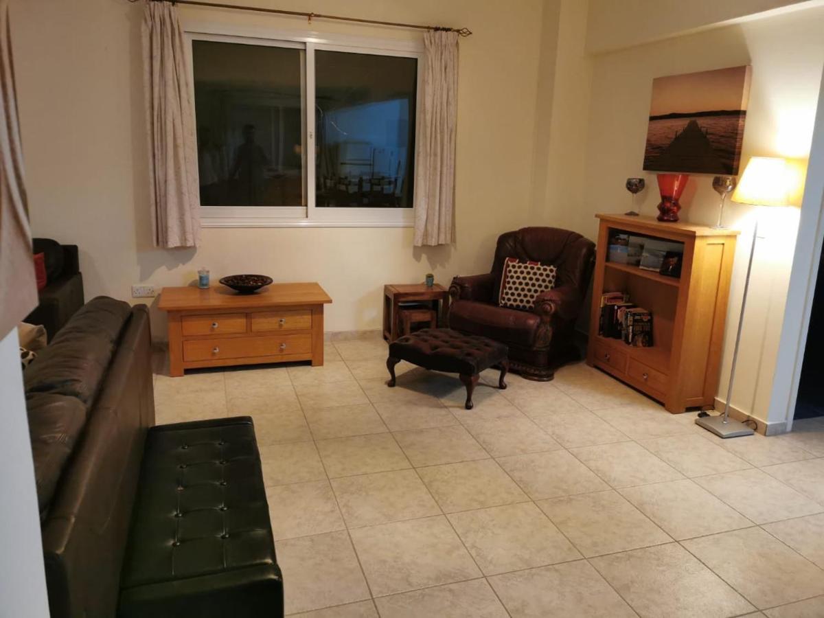 Villa Vista Пафос Екстер'єр фото